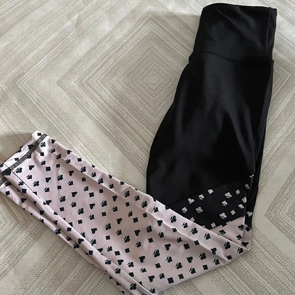Strut This Woman’s Black & Light Pink with Suits of Cards Leggings